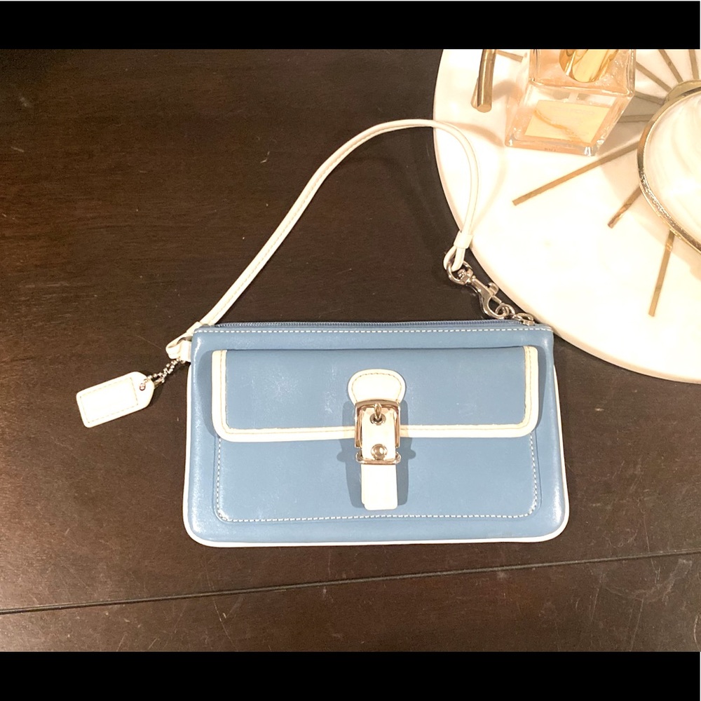 Light Blue Coah Wristlet